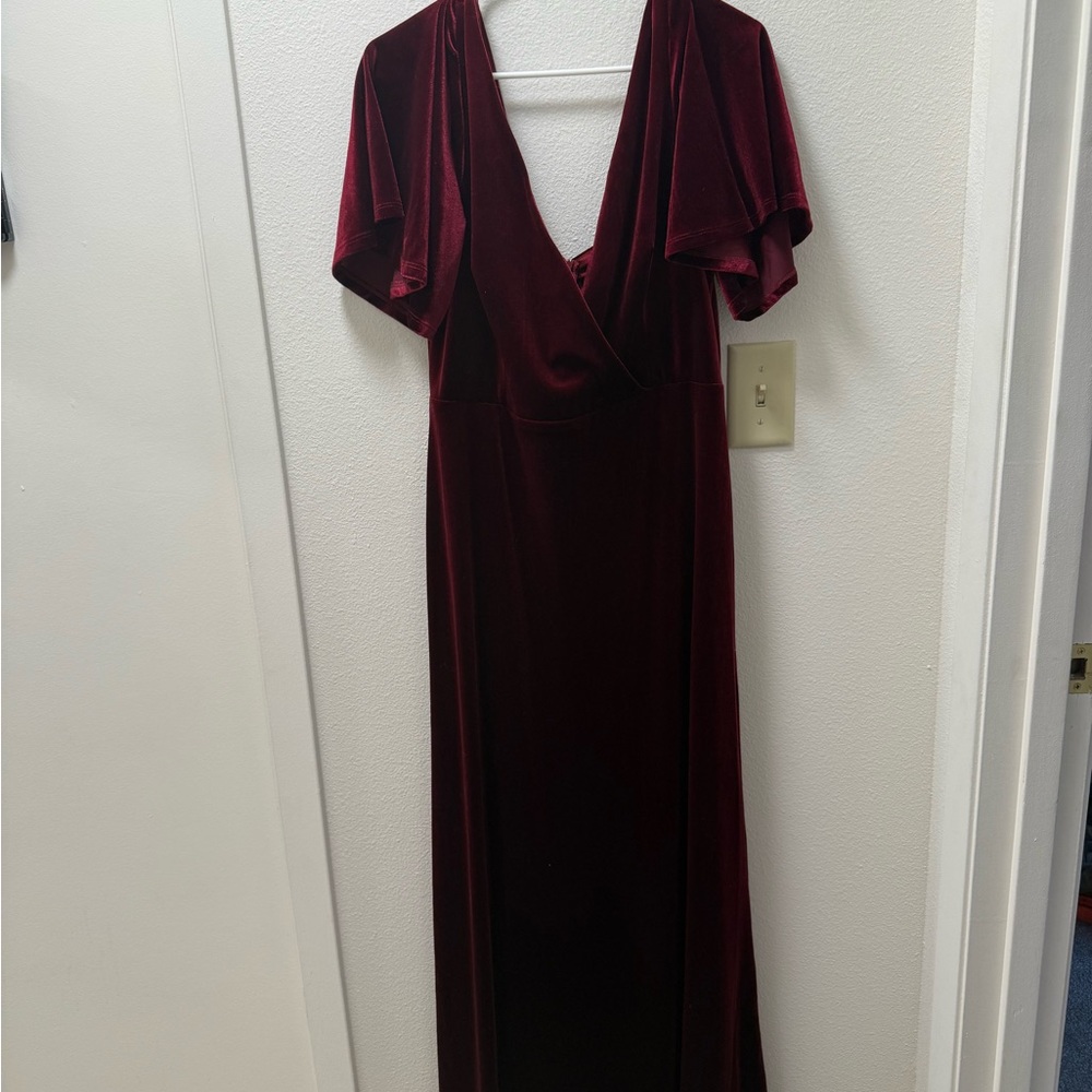 Velvet Deep V Maxi Dress in Burgundy